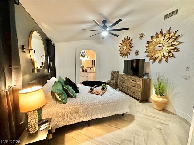 1724 PINION MESA Court, Las Vegas, NV 89128