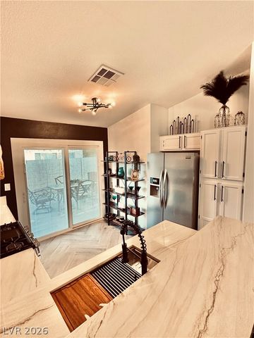 1724 PINION MESA Court, Las Vegas, NV 89128