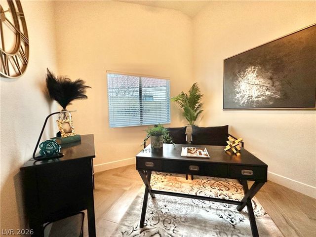 1724 PINION MESA Court, Las Vegas, NV 89128