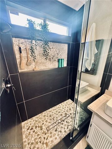 1724 PINION MESA Court, Las Vegas, NV 89128