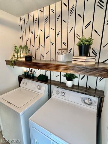 1724 PINION MESA Court, Las Vegas, NV 89128