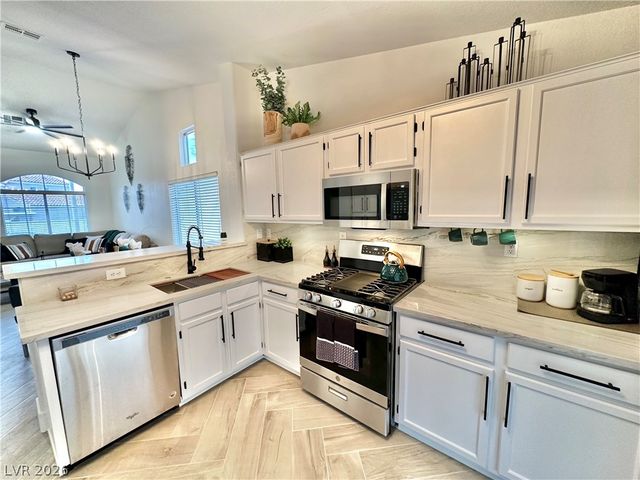 1724 PINION MESA Court, Las Vegas, NV 89128