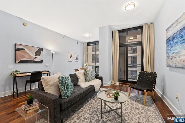 159 2nd Street 404, Jersey City, NJ 07302