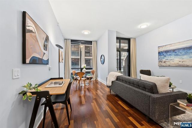 159 2nd Street 404, Jersey City, NJ 07302