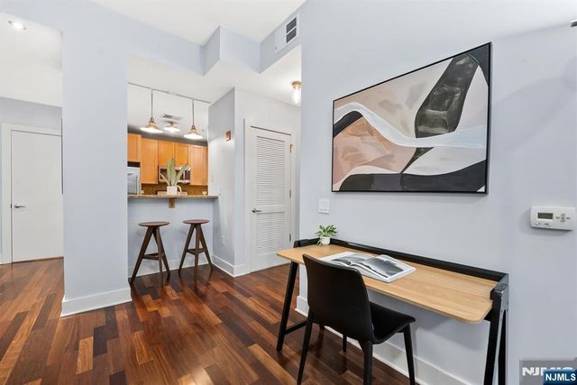 159 2nd Street 404, Jersey City, NJ 07302