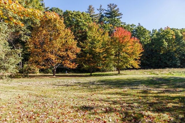 160 Lunenburg Road, Townsend, MA 01474