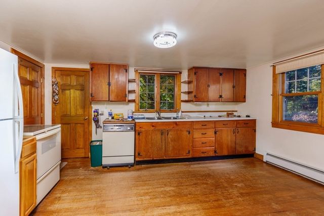 160 Lunenburg Road, Townsend, MA 01474