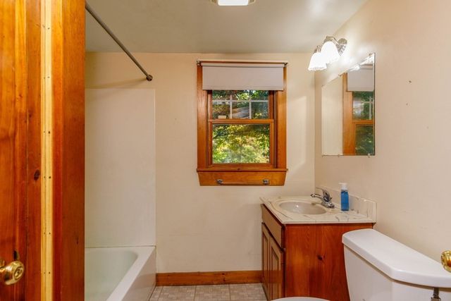 160 Lunenburg Road, Townsend, MA 01474