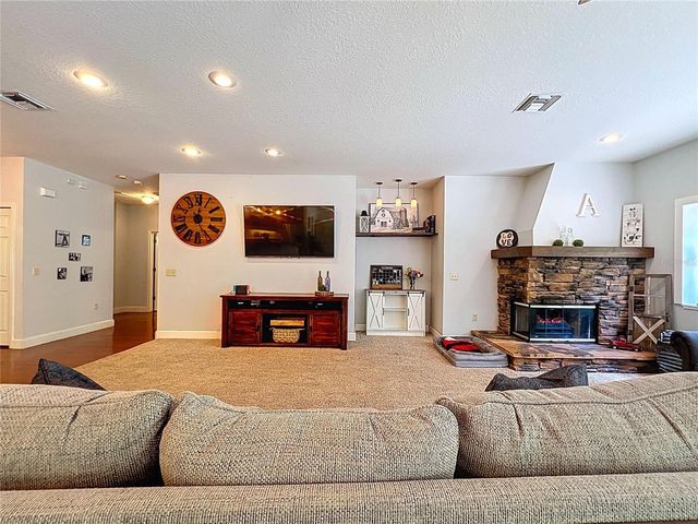 16224 IOLA WOODS TRAIL, Dade City, FL 33523