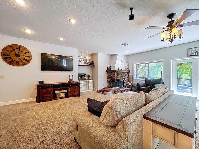 16224 IOLA WOODS TRAIL, Dade City, FL 33523