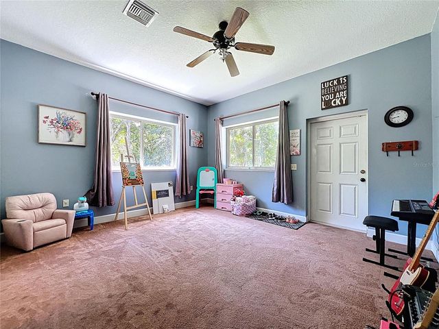 16224 IOLA WOODS TRAIL, Dade City, FL 33523