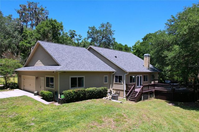 16224 IOLA WOODS TRAIL, Dade City, FL 33523