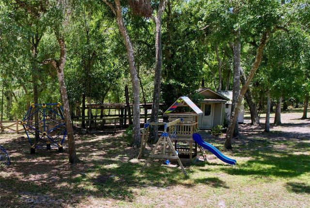 16224 IOLA WOODS TRAIL, Dade City, FL 33523