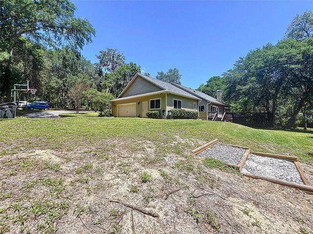 16224 IOLA WOODS TRAIL, Dade City, FL 33523