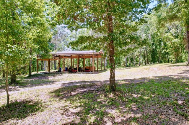 16224 IOLA WOODS TRAIL, Dade City, FL 33523