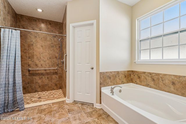 87083 CHESAPEAKE Avenue, Yulee, FL 32097