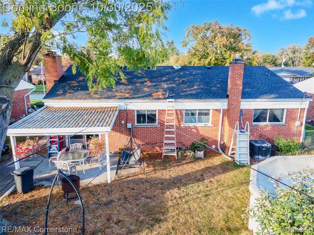 34217 Aztec Drive, Westland, MI 48185