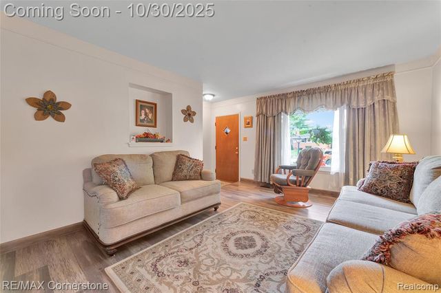 34217 Aztec Drive, Westland, MI 48185