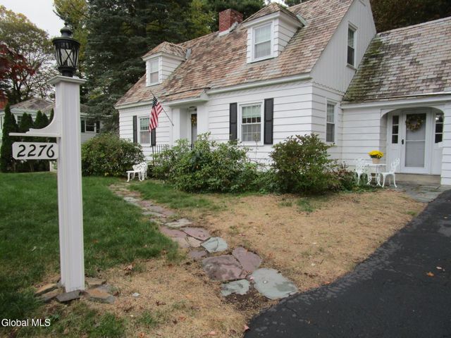 2276 Cayuga Road, Niskayuna, NY 12309