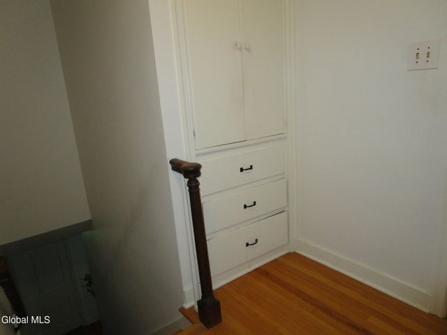 2276 Cayuga Road, Niskayuna, NY 12309