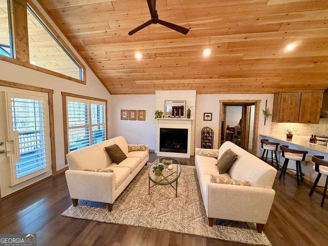 105 Loftis Mountain Road, Blairsville, GA 30512