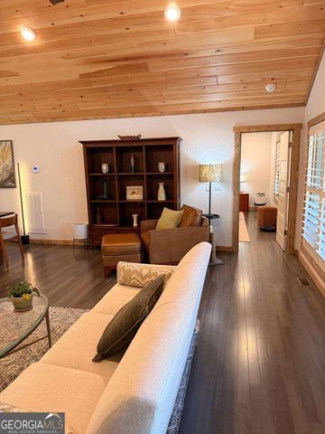 105 Loftis Mountain Road, Blairsville, GA 30512