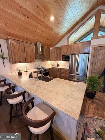 105 Loftis Mountain Road, Blairsville, GA 30512