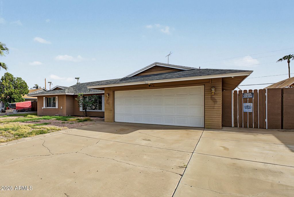 4209 W MISSOURI Avenue, Phoenix, AZ 85019 — photo 3