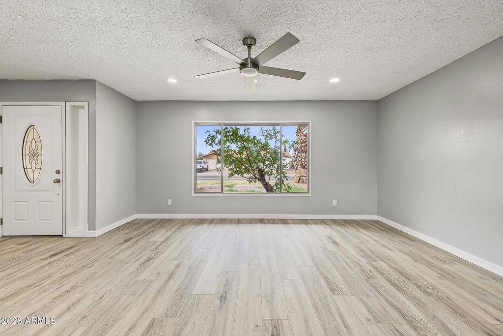 4209 W MISSOURI Avenue, Phoenix, AZ 85019 — photo 4