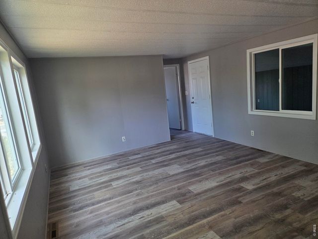 101 Larch Dr, Log Lane Village, CO 80705