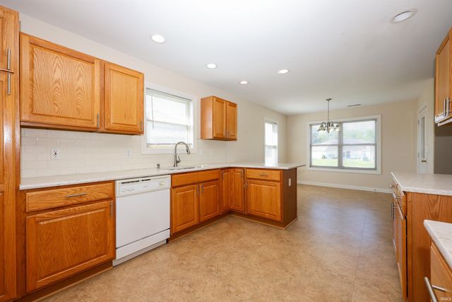 2303 Northcrest Drive, Angola, IN 46703