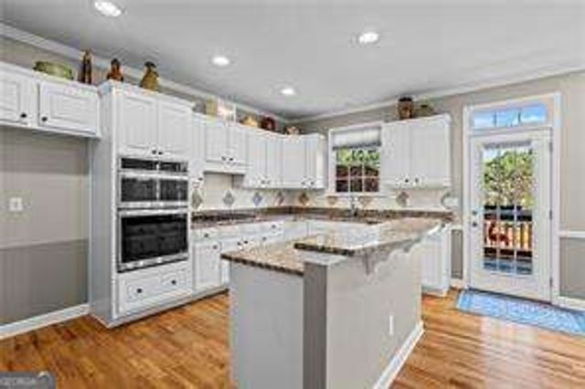 4364 Paces Point Circle SE, Smyrna, GA 30080