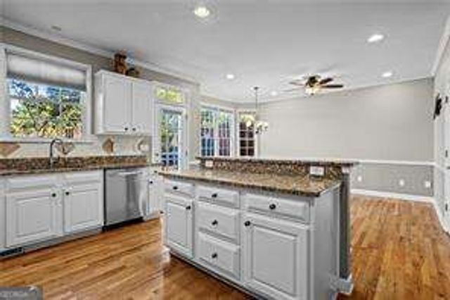 4364 Paces Point Circle SE, Smyrna, GA 30080