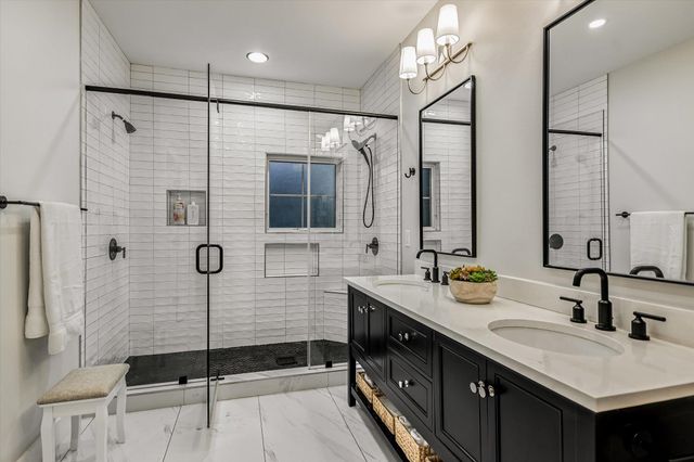 8301 Willheather GLN, Austin, TX 78750