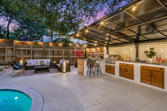 8301 Willheather GLN, Austin, TX 78750
