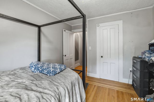 17-19 Gorman Place, Manchester, CT 06040