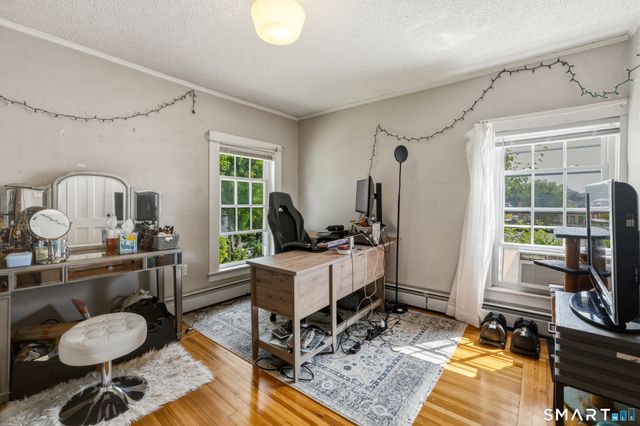 17-19 Gorman Place, Manchester, CT 06040