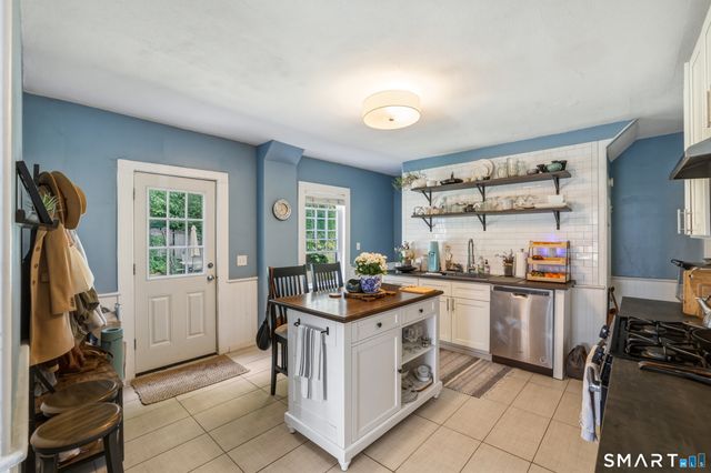 17-19 Gorman Place, Manchester, CT 06040