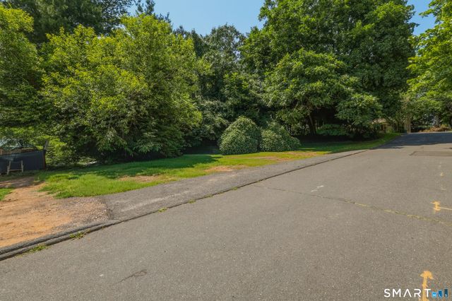 17-19 Gorman Place, Manchester, CT 06040