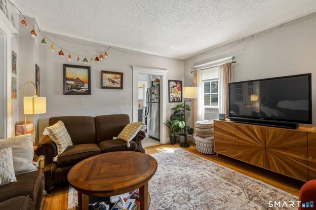 17-19 Gorman Place, Manchester, CT 06040
