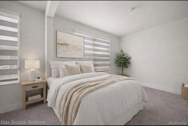 2610 IRONTON Drive, Commerce Charter Township, MI 48382