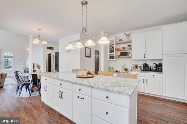 42 BULLRUSH LNDG, Elizabethtown, PA 17022