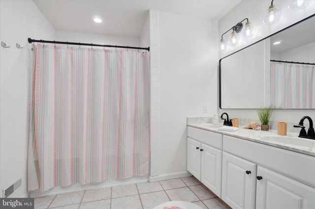 42 BULLRUSH LNDG, Elizabethtown, PA 17022