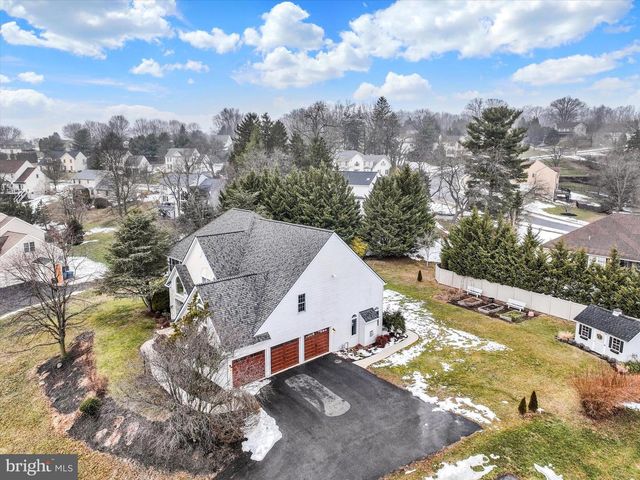 42 BULLRUSH LNDG, Elizabethtown, PA 17022