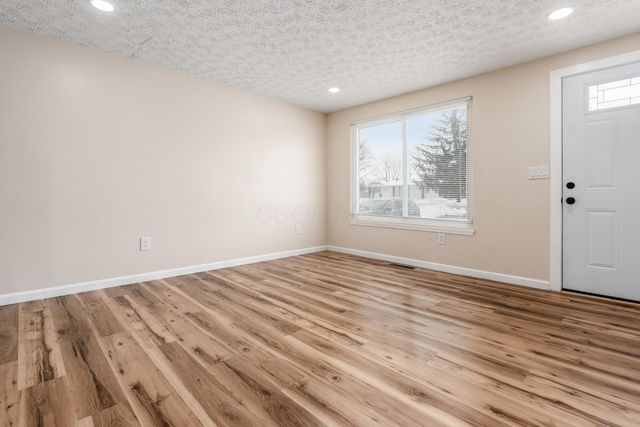 3586 Alkire Road, Grove City, OH 43123