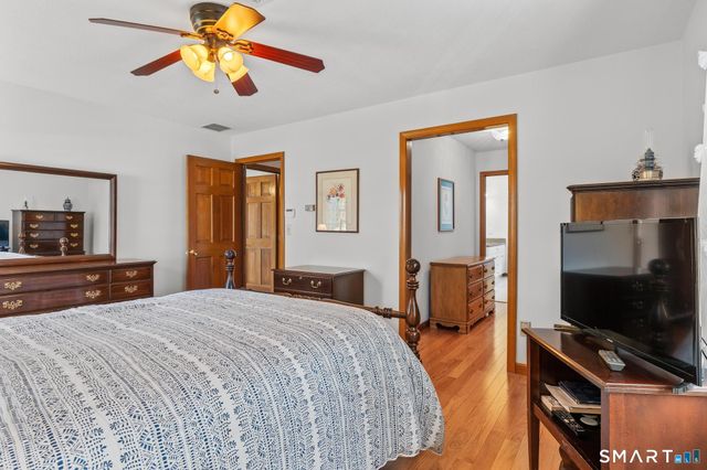 112 Woodsedge Court, Berlin, CT 06037