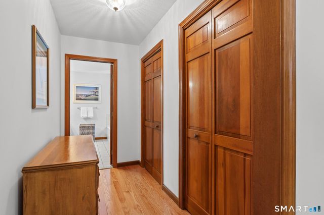 112 Woodsedge Court, Berlin, CT 06037