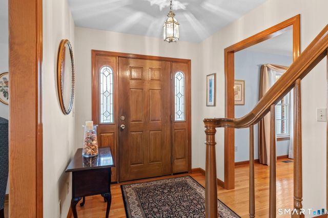 112 Woodsedge Court, Berlin, CT 06037