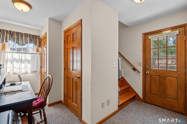 112 Woodsedge Court, Berlin, CT 06037