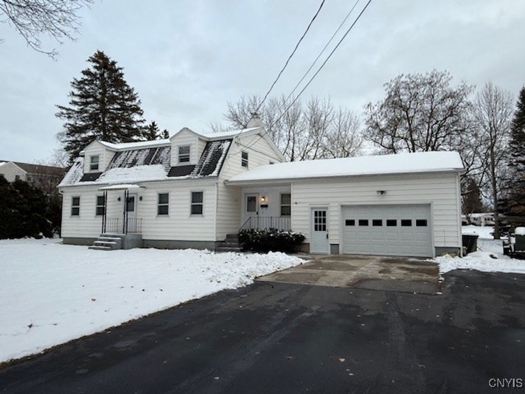 310 Viking Place, Salina, NY 13088